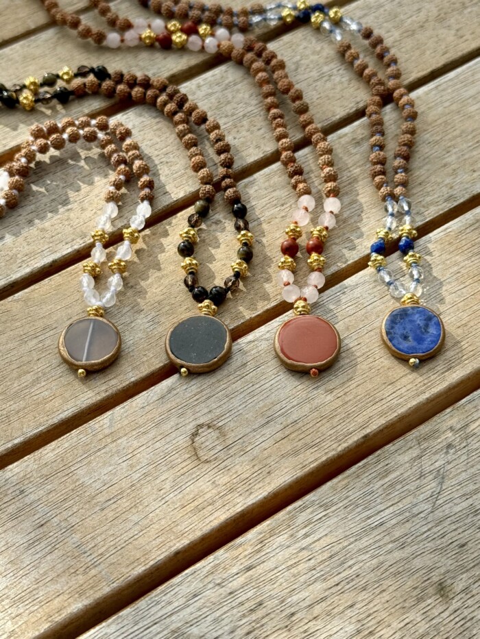 mala ketting sodaliet rode jasper obsidiaan maansteen